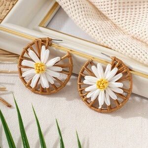 Bohemian Daisy Handmade Raffia Grass Ladies Statement Boho, Hippie Earrings